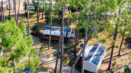 Vue aérienne des mobil homes du camping Les Dunes de Contis