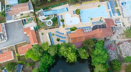 Vue du ciel du camping du Bois Dormant